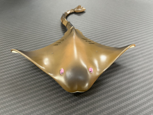 Load image into Gallery viewer, Radio Control Manta Ray (life-like in water) 2.4G