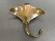 Load image into Gallery viewer, Radio Control Manta Ray (life-like in water) 2.4G