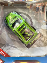 Load image into Gallery viewer, RC Mini Wall Climbing Race Car 777-617
