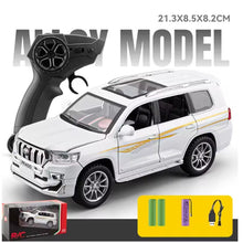 Load image into Gallery viewer, Remote Control Scale 1:24 Toyota Prado 2.4G 8km/h