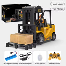 Load image into Gallery viewer, 1/24 scale RC Mini Forklift 10 channel with lights, sound &amp; smoke